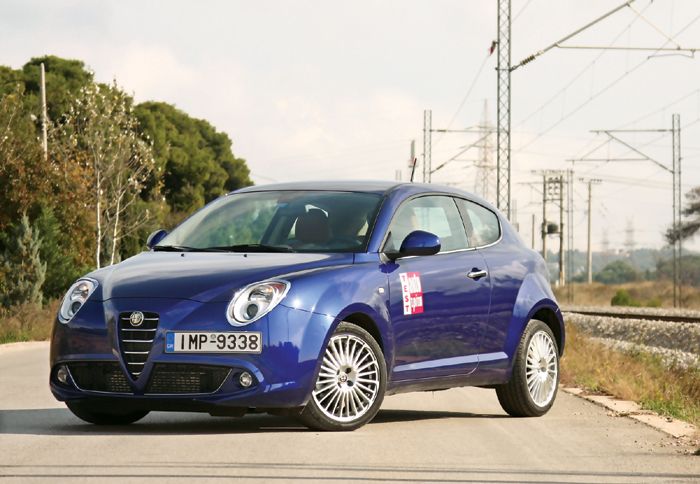 Alfa Romeo MiTo 1,3 JTDM-2 85 PS:
Εκπομπές CO2: 95 γρ./χλμ.,
Κατανάλωση: 3,6 λτ./100 χλμ.,
Τιμή από: 17.300 ευρώ